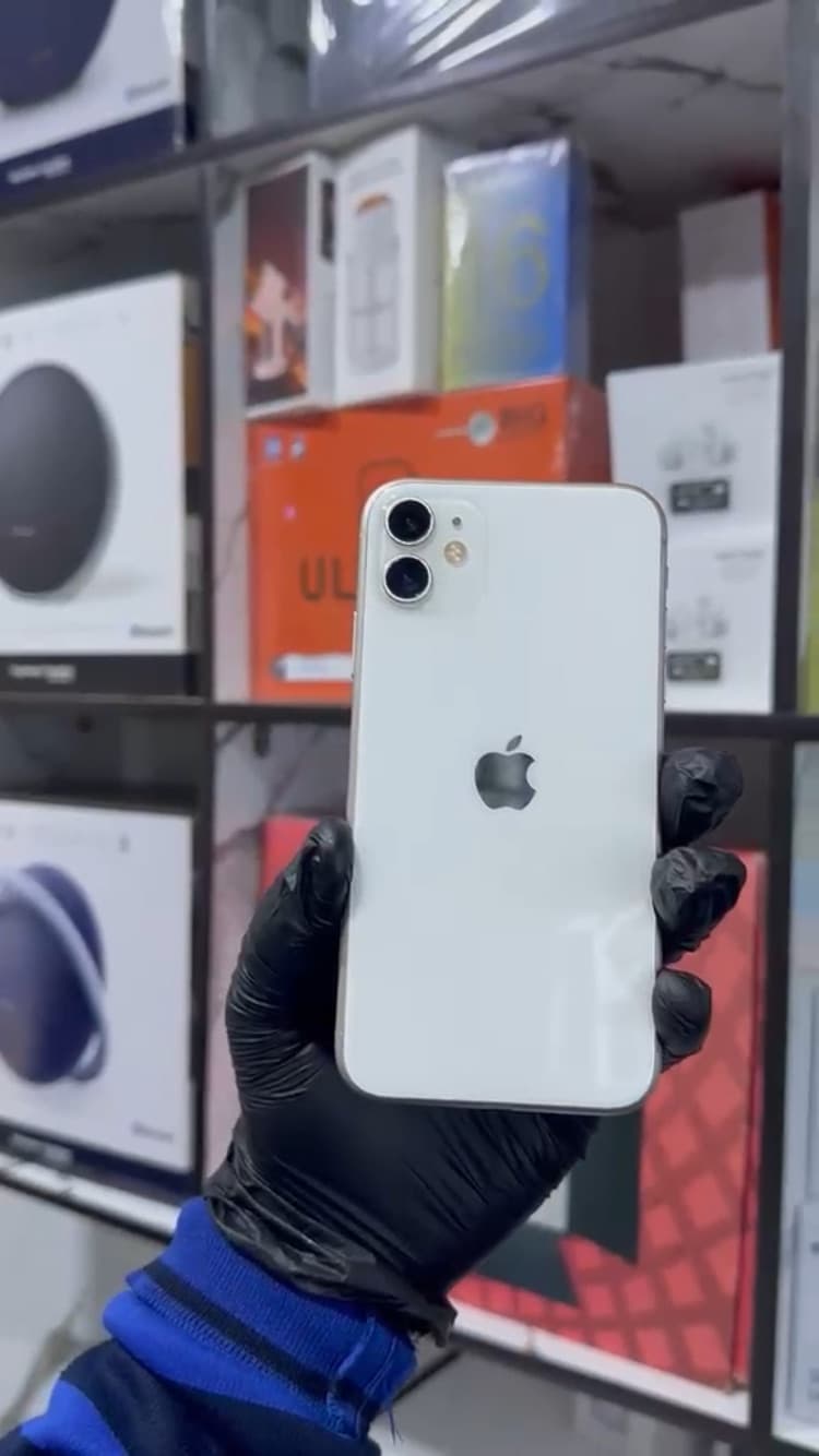iPhone 11
